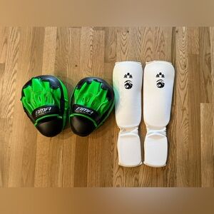 BMA Curved Focus Mitts & White Shin Guards